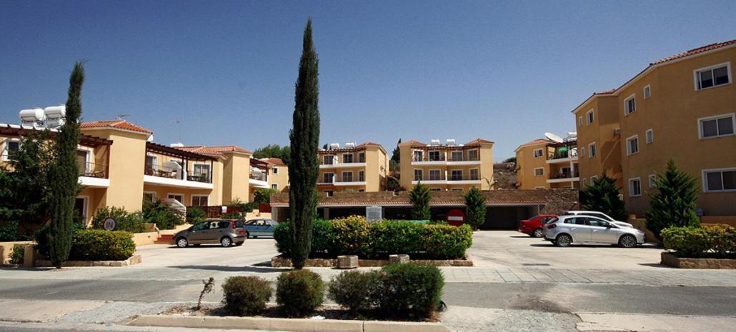Sirena Olympia Apartment 40 Paphos Eksteriør billede