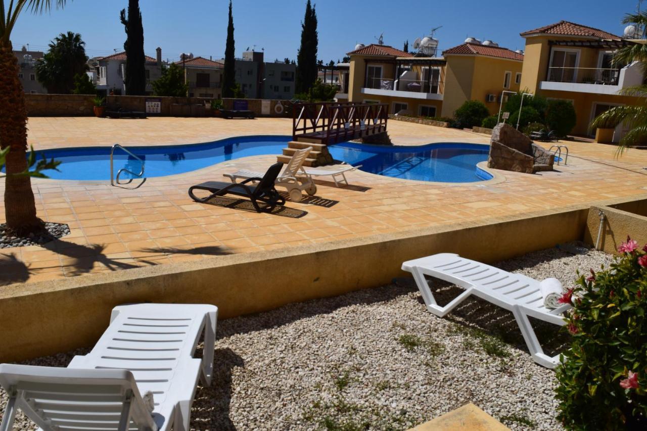 Sirena Olympia Apartment 40 Paphos Eksteriør billede