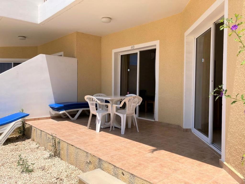 Sirena Olympia Apartment 40 Paphos Eksteriør billede
