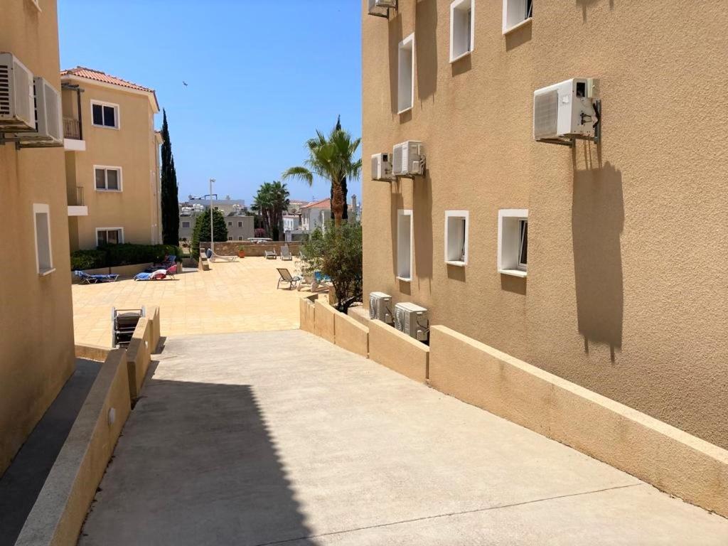 Sirena Olympia Apartment 40 Paphos Eksteriør billede