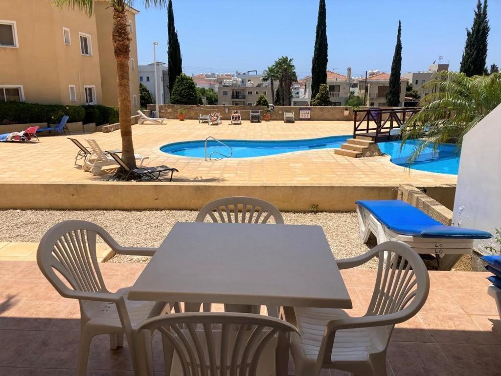 Sirena Olympia Apartment 40 Paphos Eksteriør billede